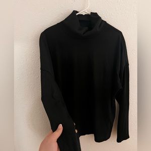Pretty garden black turtle neck!